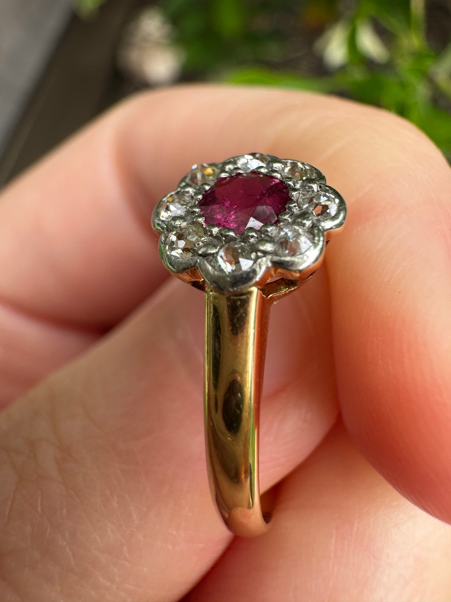 Vintage 18ct yellow gold 0.24ct natural ruby and 0.17ct TCW old single cut diamond daisy cluster ring
