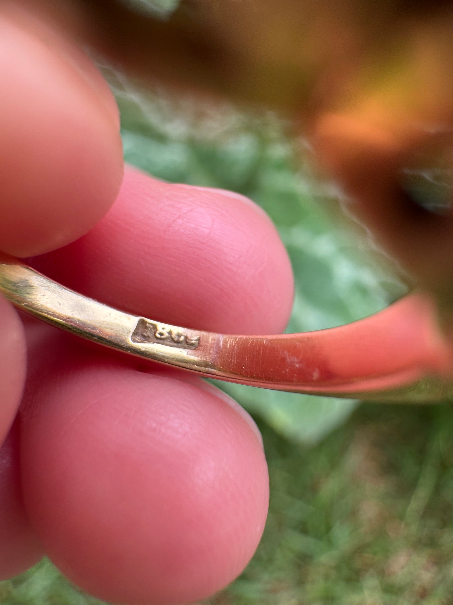 Antique 18ct yellow gold three stone 0.95ct flat cut garnet and 0.45ct TCW old European cut diamond ring