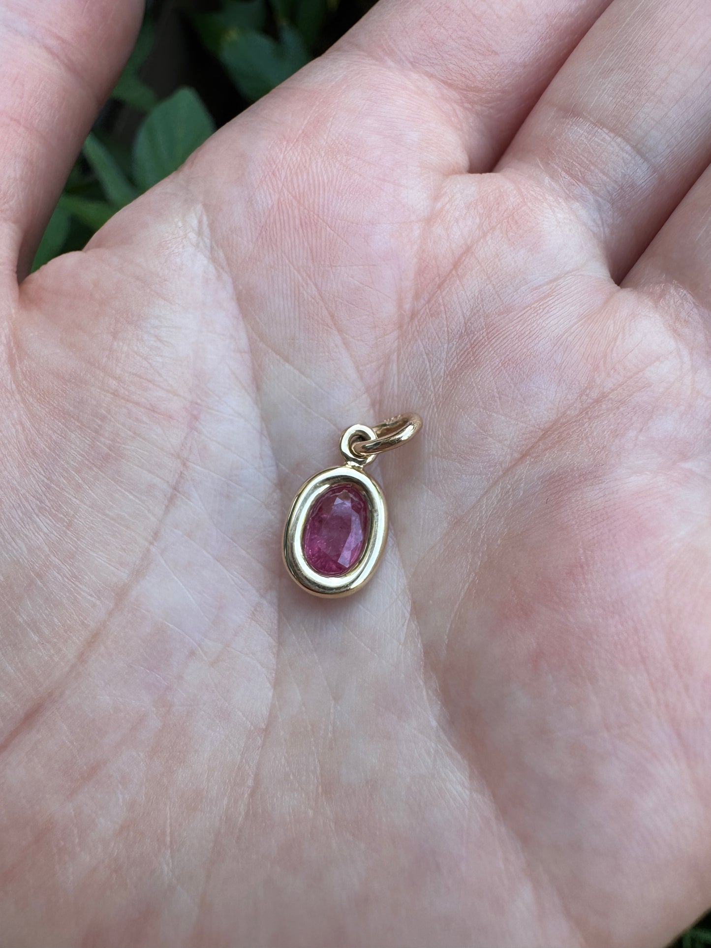 Custom 9ct yellow gold 0.8ct pink sapphire bezel set pendant