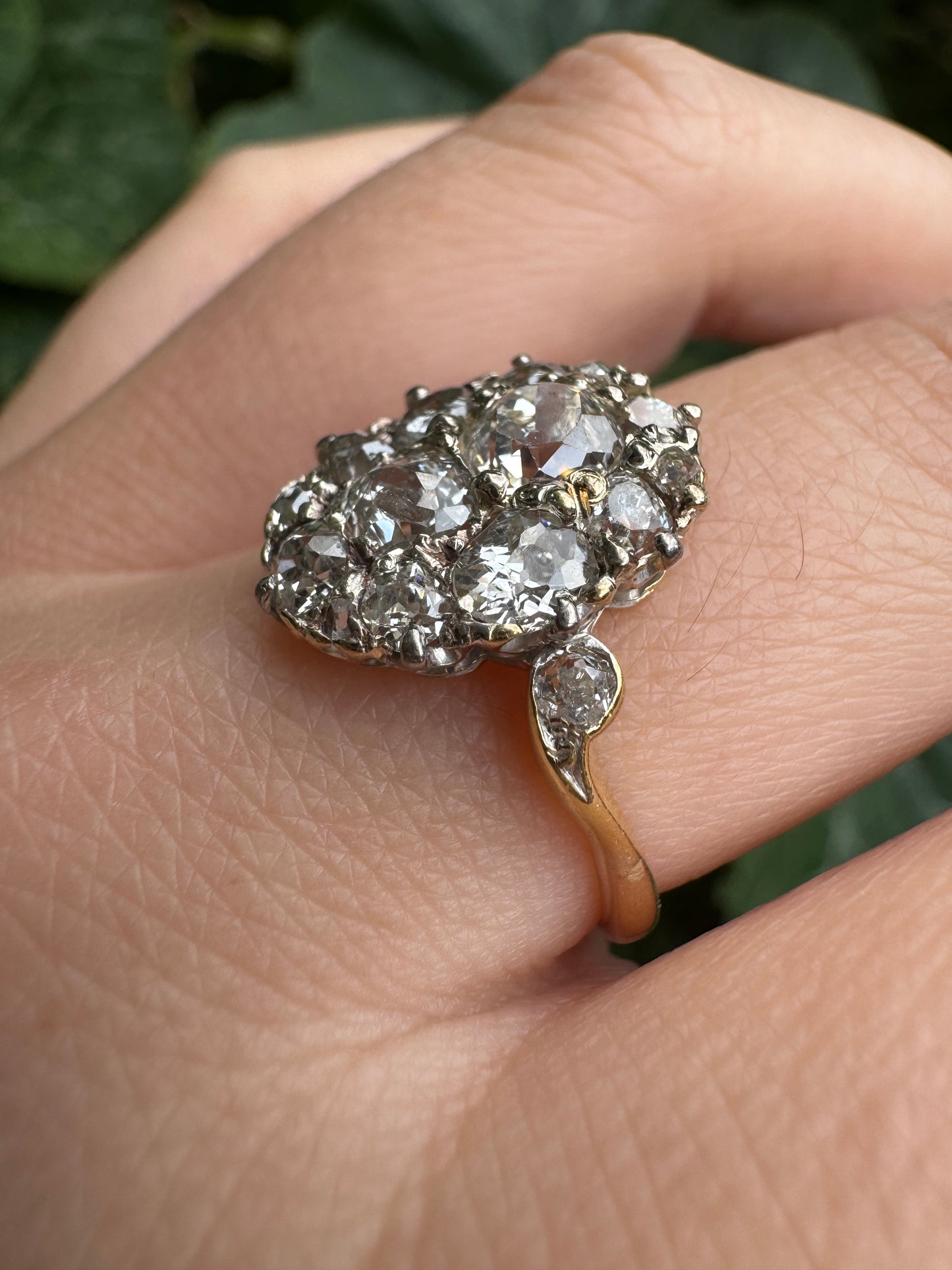 Antique 18ct yellow gold 1.74ct TCW old mine cut diamond cluster ring