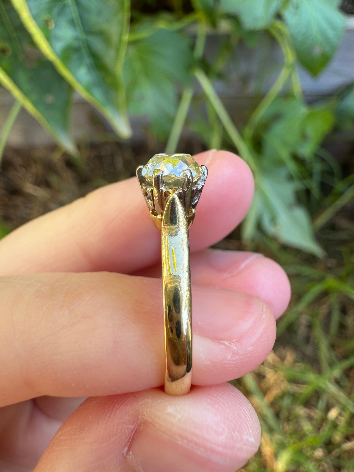 Vintage 18ct yellow gold 0.98ct old mine cut diamond solitaire ring