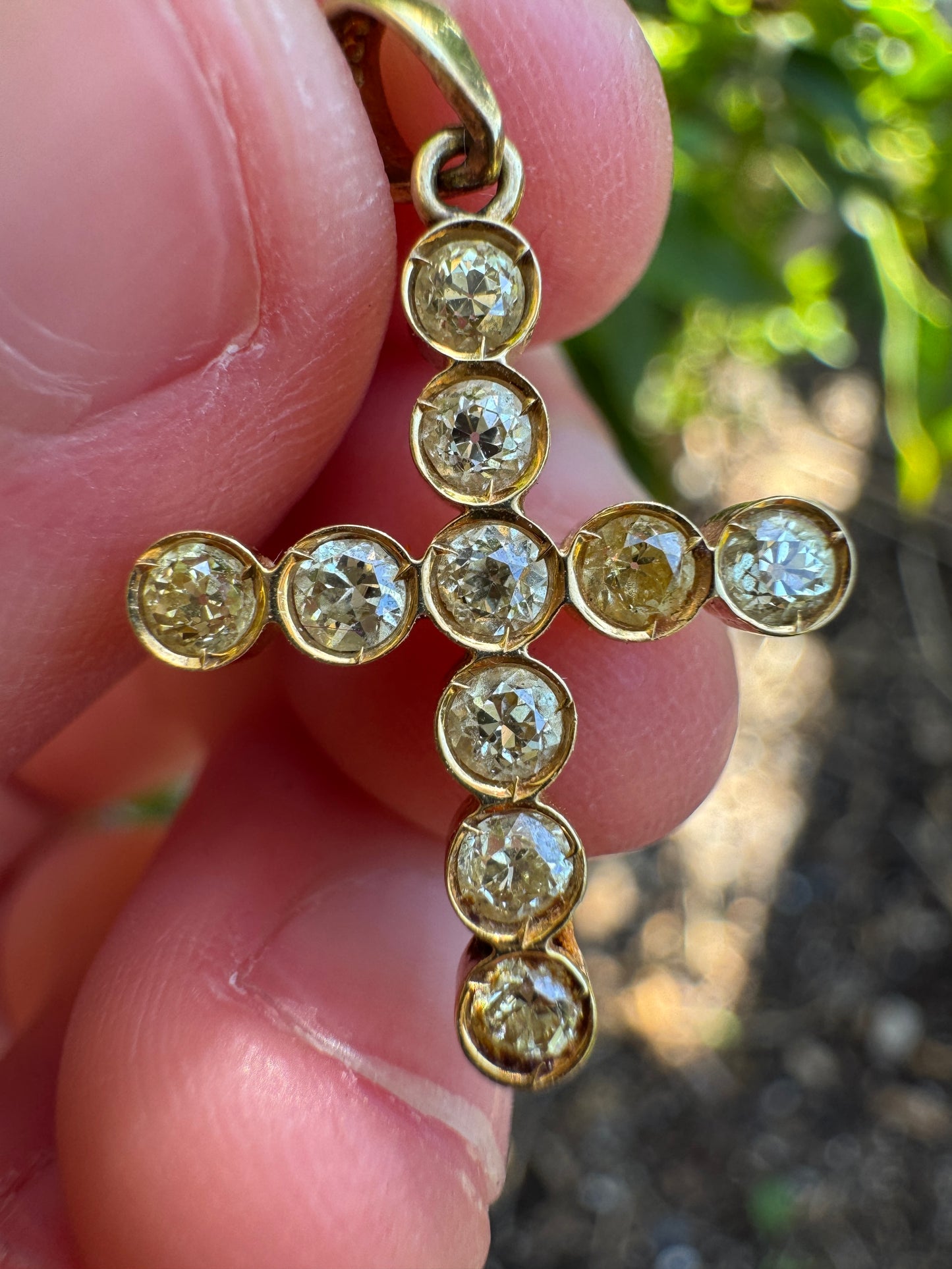 Vintage 14ct yellow gold 0.37ct TCW old European cut diamond bezel set cross pendant