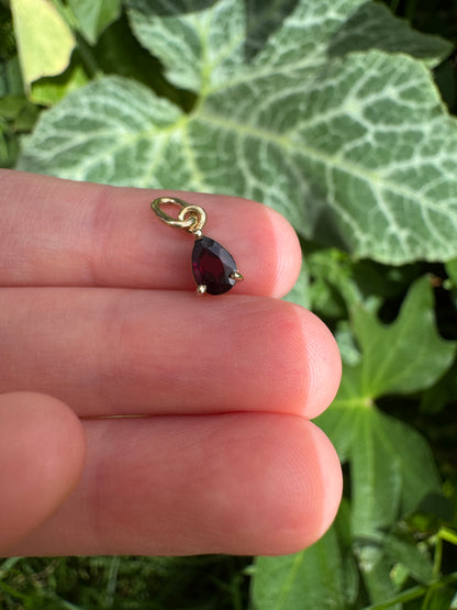 Custom 9ct yellow gold 0.68ct pear cut garnet pendant