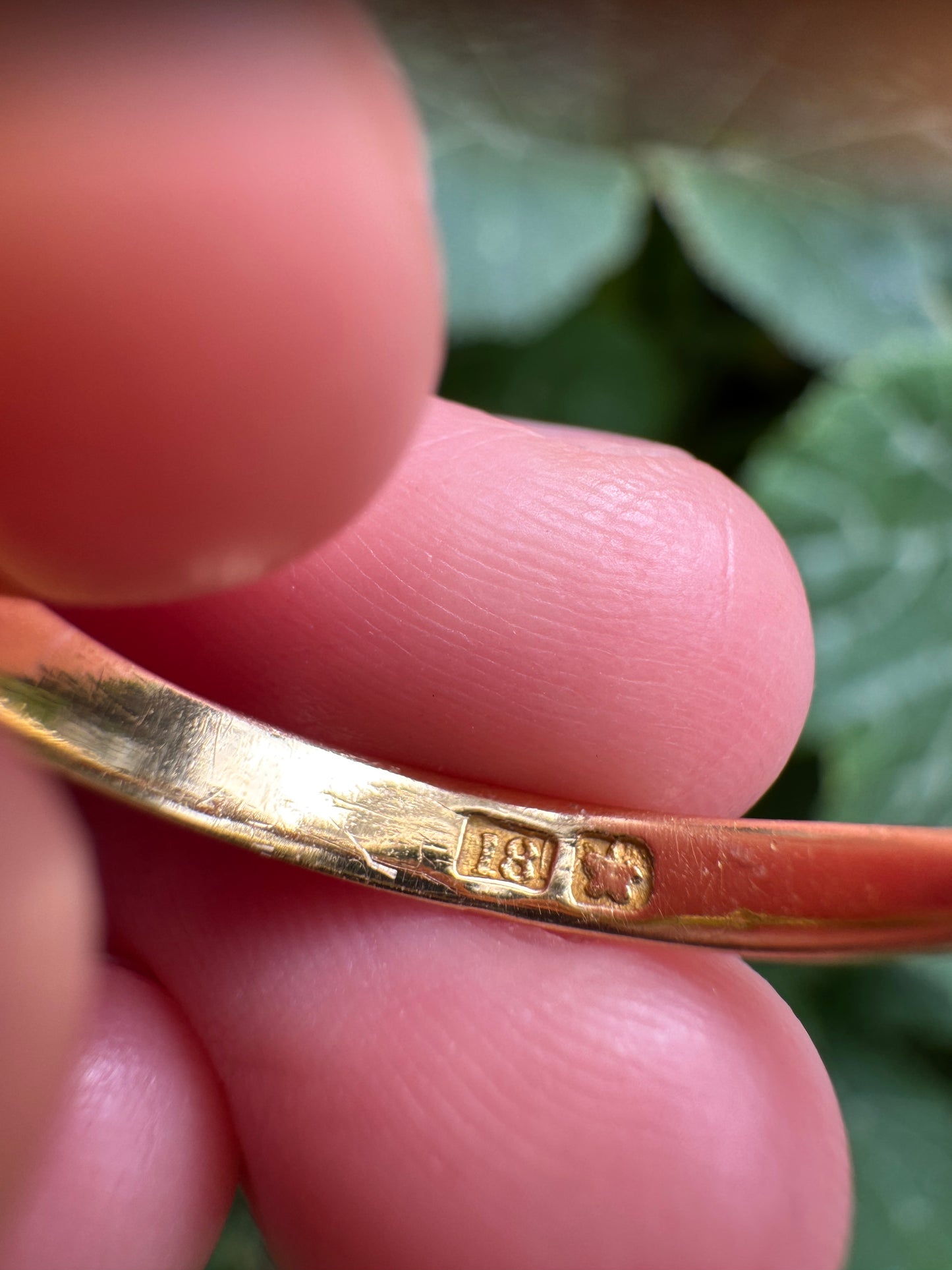 Antique Australian 18ct yellow gold three stone 0.44ct TCW old mine cut diamond ring