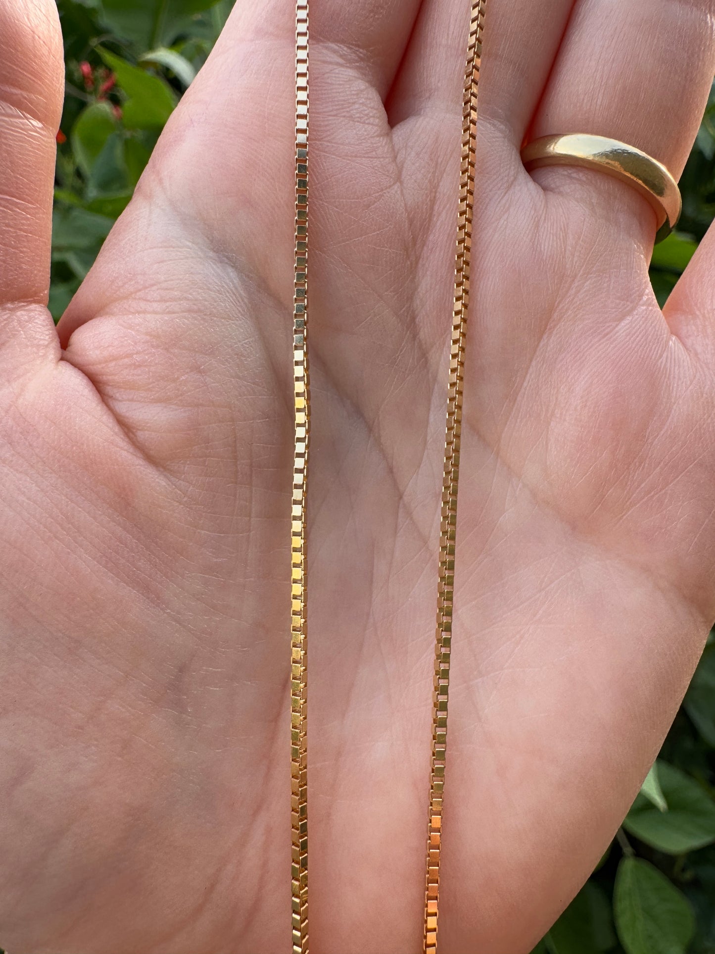 Vintage Italian 9ct yellow gold box chain, 45.5cm / 17.9 inches long