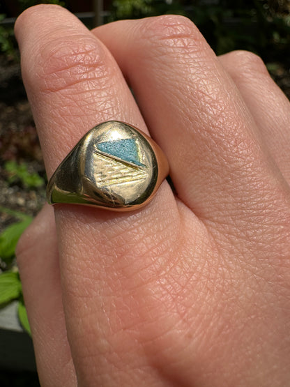 Antique Australian 15ct yellow gold engraved enamel signet ring