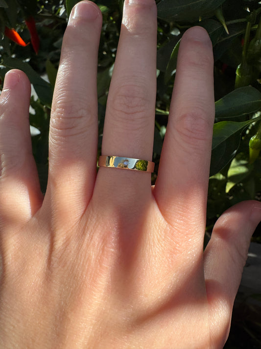 Antique 9ct yellow gold single cut diamond starset gypsy ring