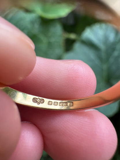 Vintage English 18ct yellow gold three stone 0.86ct TCW old mine cut diamond ring