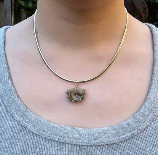 Antique Australian gold in quartz specimen pendant with 9ct gold fittings