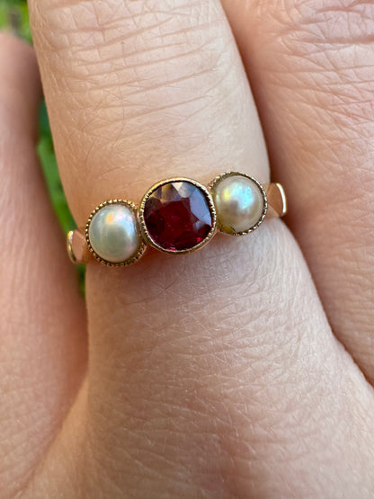 Vintage 18ct yellow gold 0.2ct ruby and pearl ring