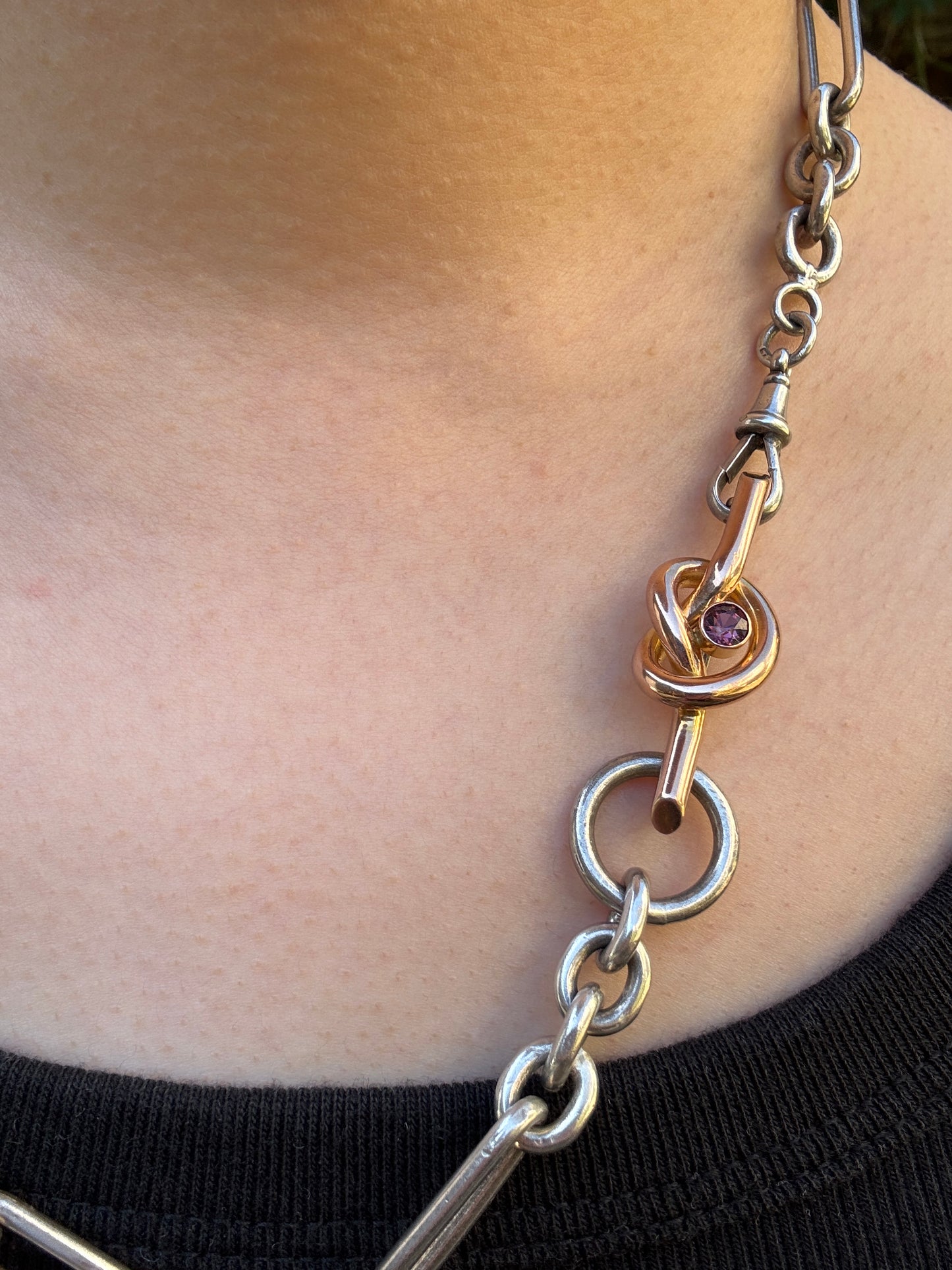 Antique 9ct rosy yellow gold 0.52ct garnet love knot brooch/chain extender
