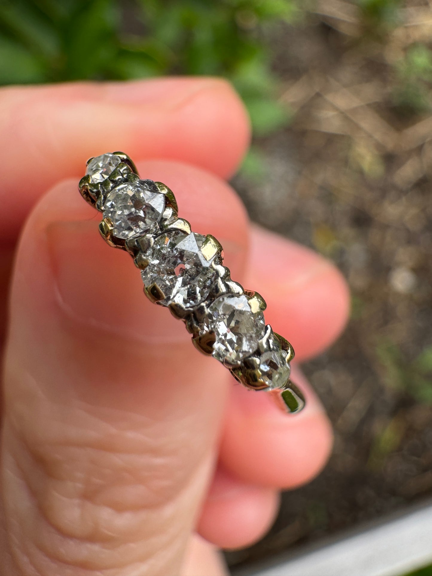 Vintage 18ct yellow gold five stone 0.28ct TCW old mine cut diamond ring