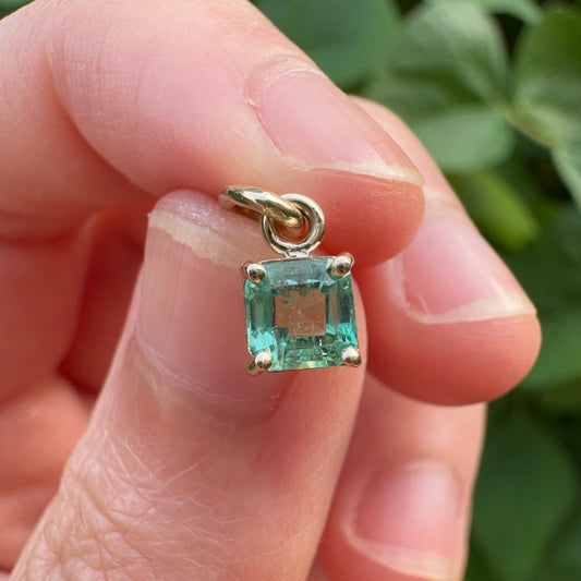 Custom 9ct yellow gold 0.45ct square cut emerald claw set pendant