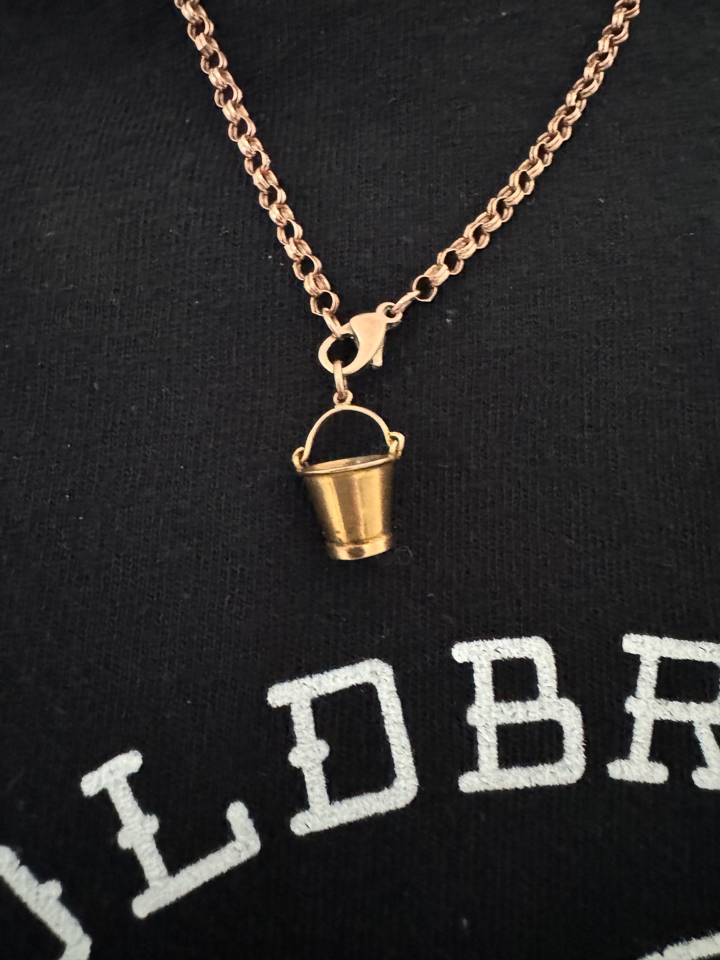 Antique 9ct gold bucket with handle charm