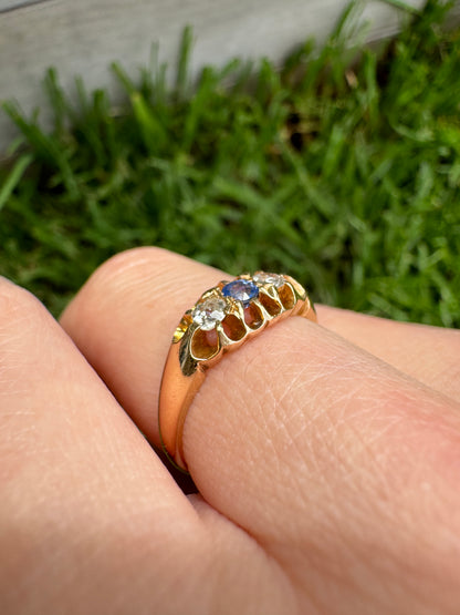 Vintage 18ct yellow gold old cut sapphire and old mine cut diamond belcher ring