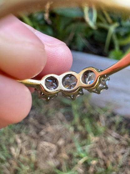 Vintage Mid Century 18ct yellow gold three stone 1.51ct TCW old European cut diamond ring