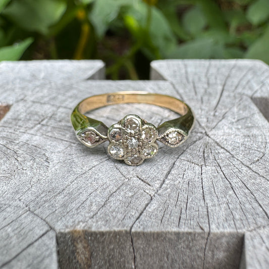 Vintage 18ct yellow gold single cut diamond daisy ring