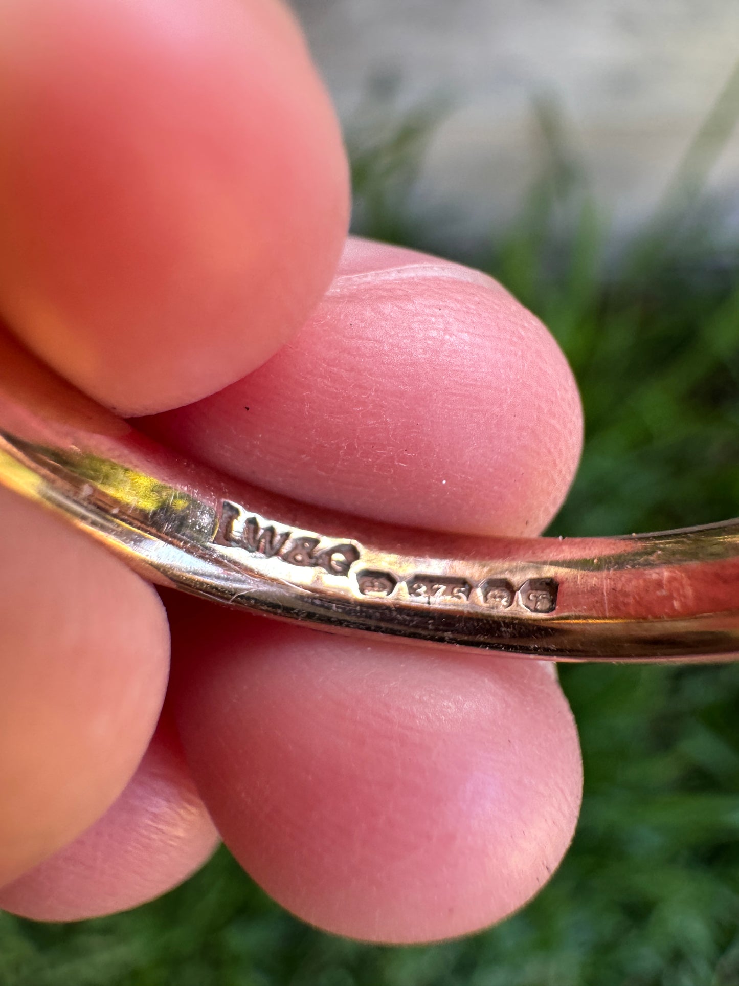 Vintage 9ct rose gold floral engraved band