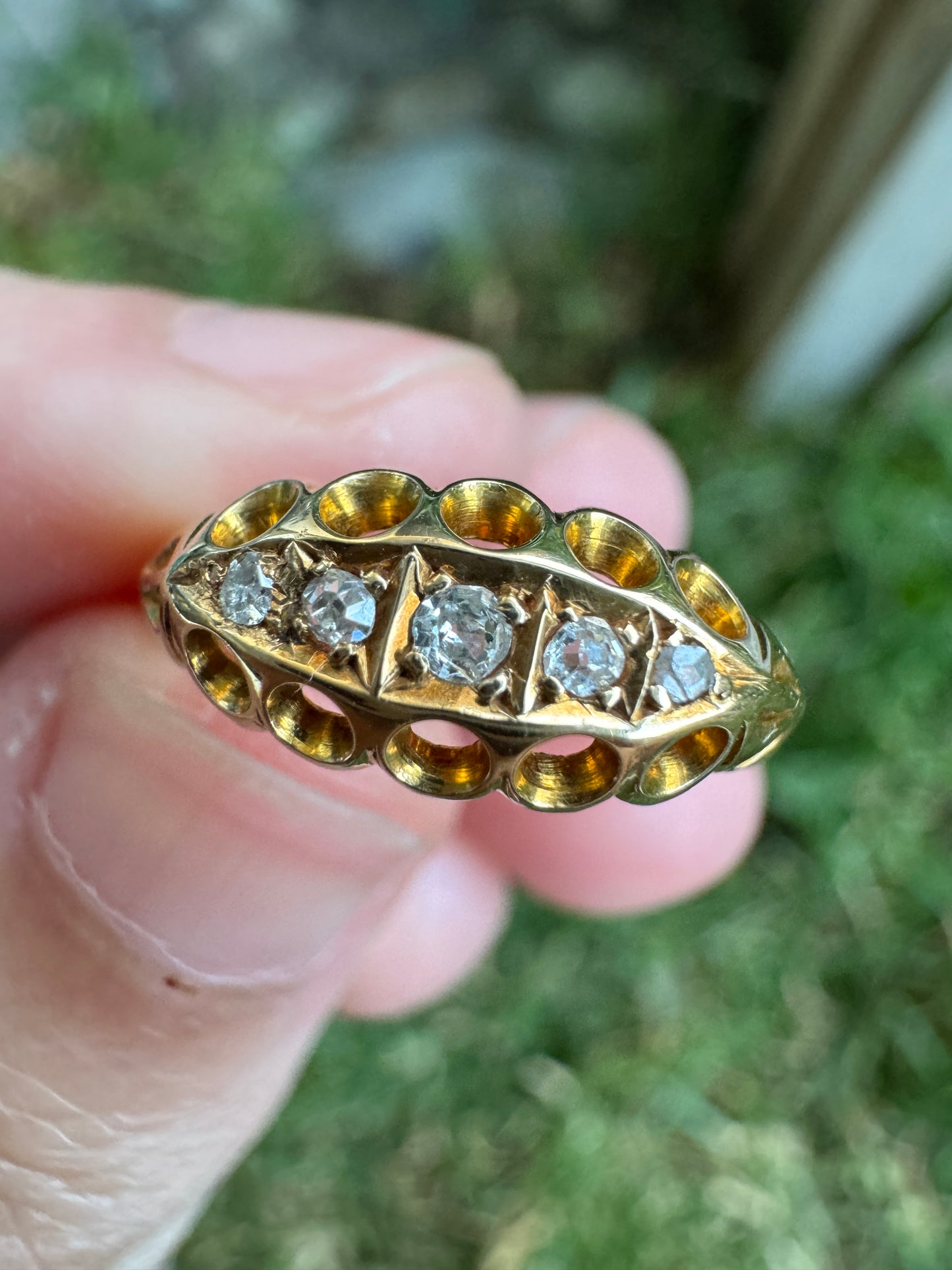 Antique 18ct yellow gold five stone 0.15ct TCW old cut diamond boat ring
