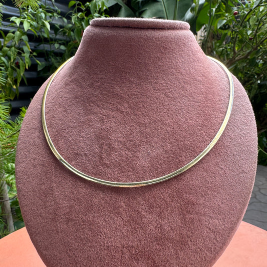 Vintage 9ct yellow gold and white gold reversible omega chain, 41.5cm / 16.34 inches