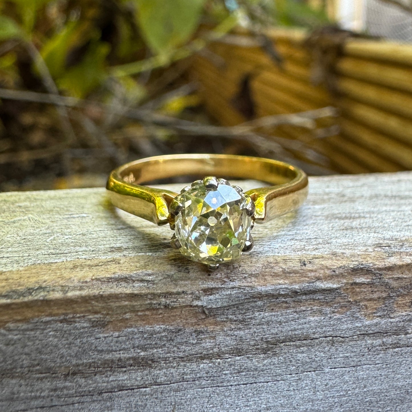 Vintage 18ct yellow gold 0.98ct old mine cut diamond solitaire ring