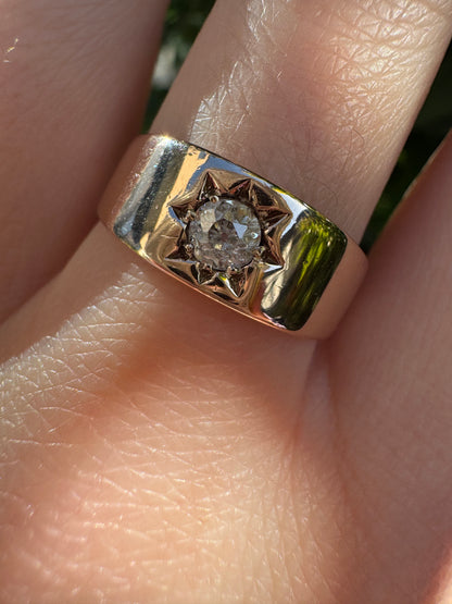 Vintage 14ct rosy yellow gold 0.28ct old mine cut diamond starset gypsy ring