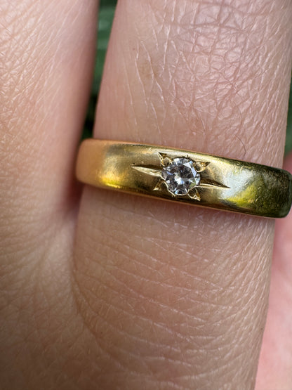 Vintage 18ct yellow gold transitional cut diamond starset gypsy ring