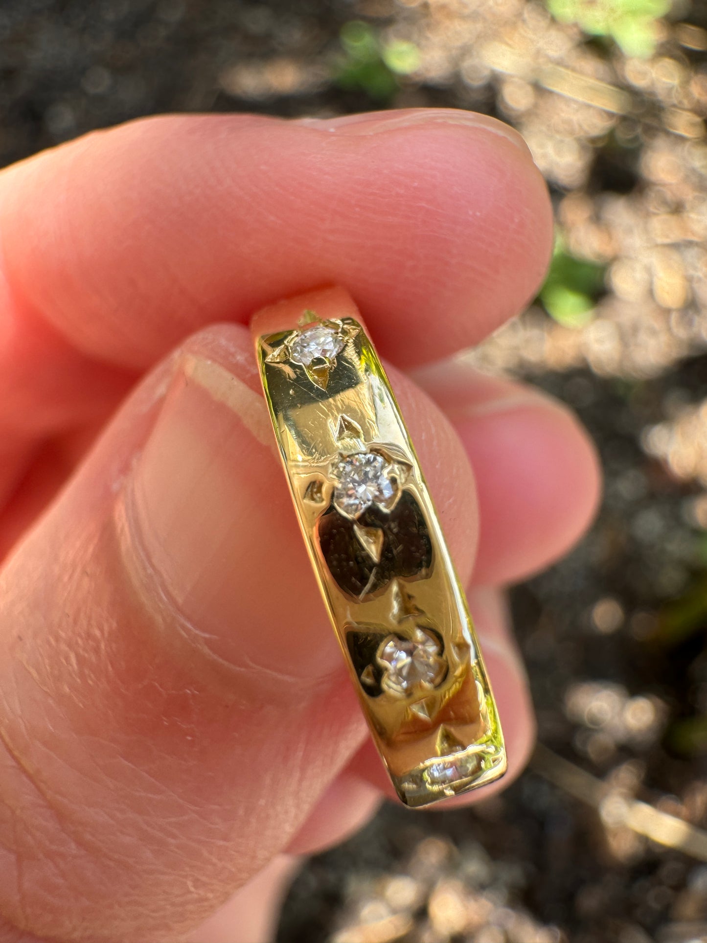 Vintage 18ct yellow gold four stone transitional cut and single cut diamond starset gypsy ring