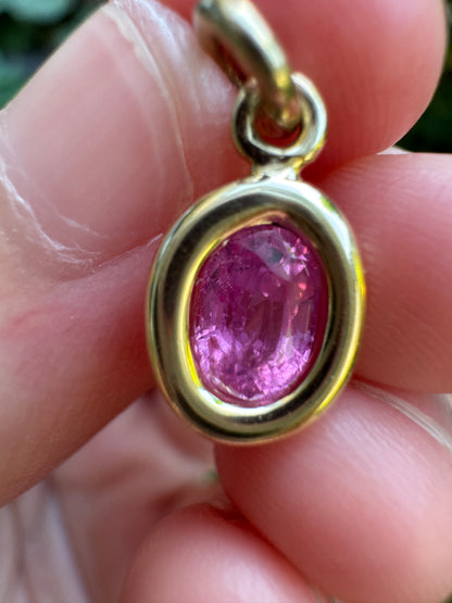 Custom 9ct yellow gold 0.72ct pink sapphire bezel set pendant