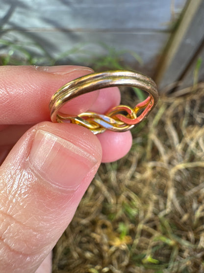 Antique Edwardian 9ct rosy yellow gold knot ring