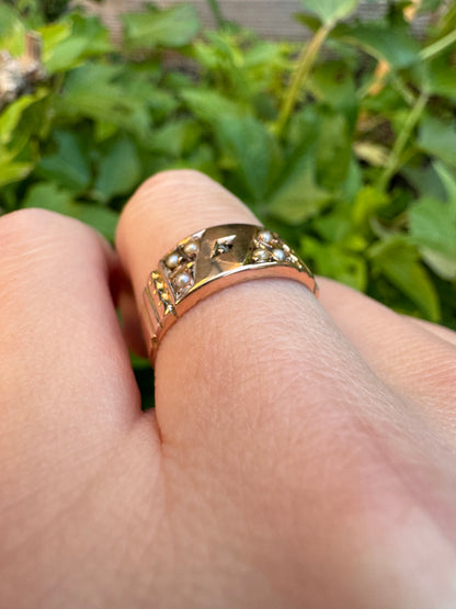 Antique Victorian 9ct rose gold pearl and rose cut diamond ring