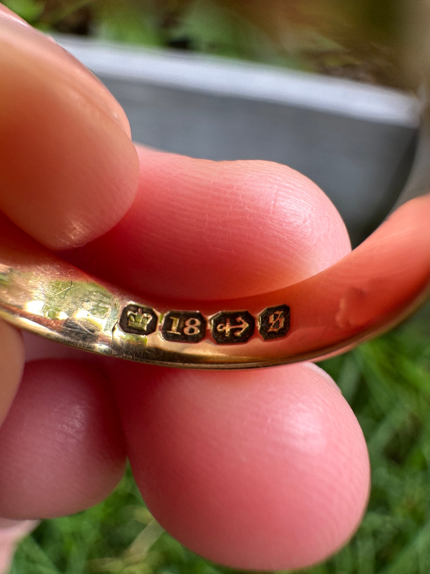 Antique Victorian 18ct yellow gold bloodstone intaglio signet ring