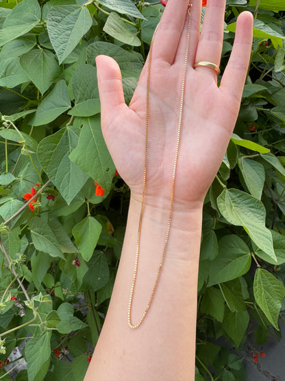 Vintage Italian 9ct yellow gold box chain, 45.5cm / 17.9 inches long