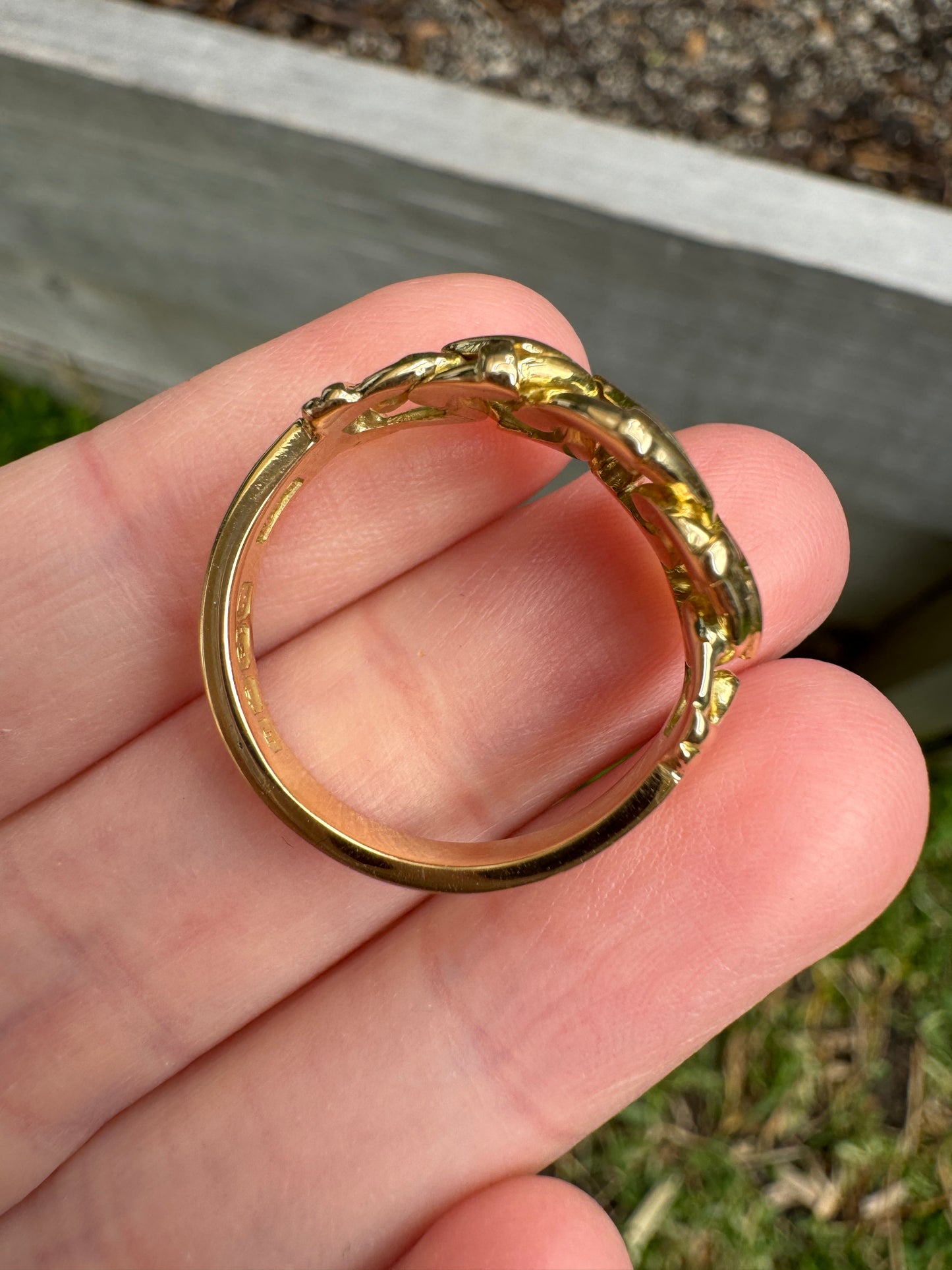 Antique 18ct yellow gold old cut diamond starset knot ring