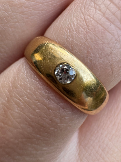 Antique Australian Basse Adelaide 18ct yellow gold old mine cut diamond gypsy ring