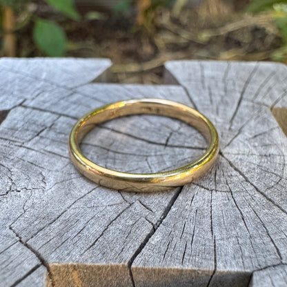 Vintage Australian 18ct yellow gold band, 2mm wide