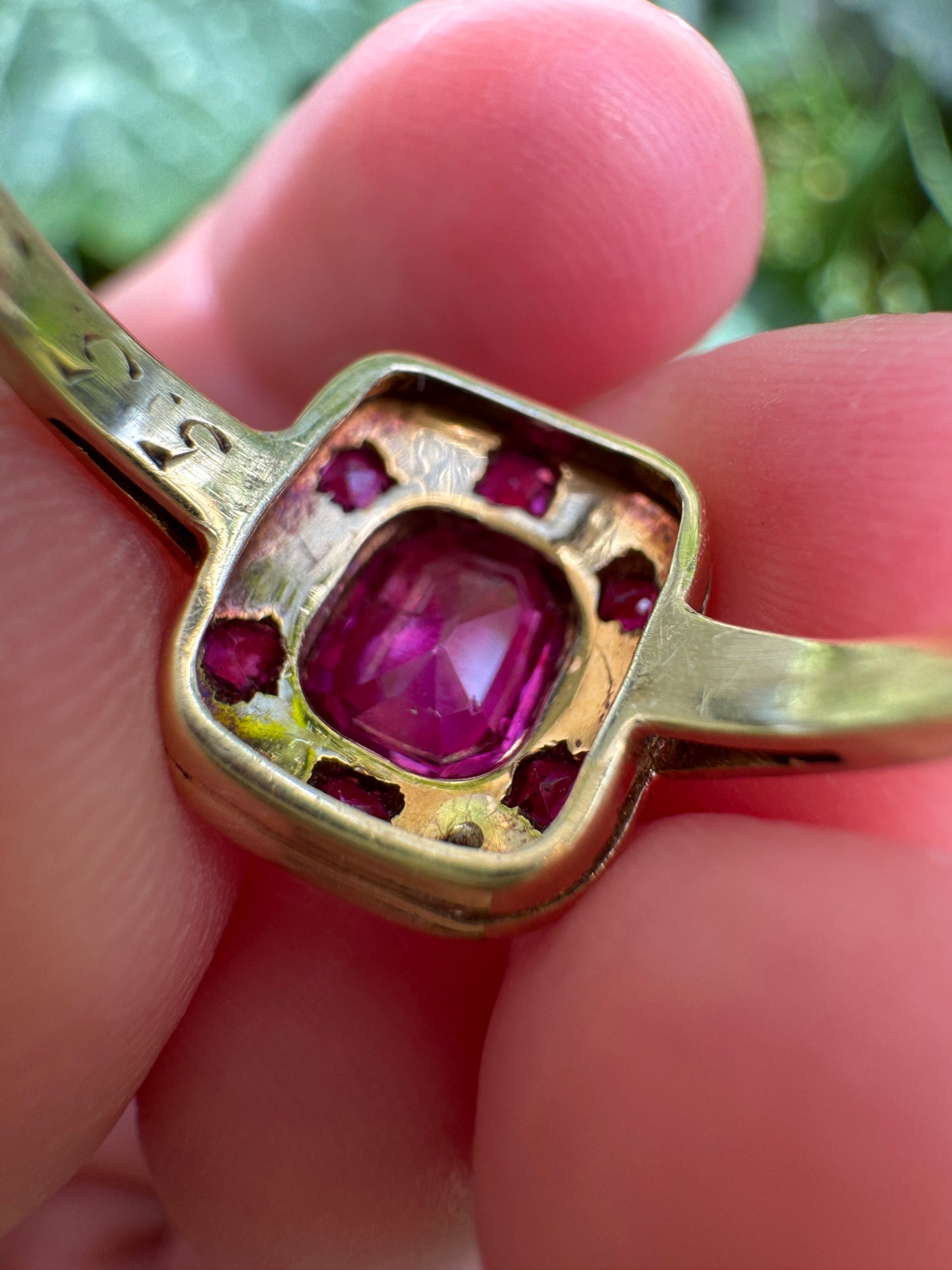 Vintage 14ct yellow gold 1ct TCW natural ruby and seed pearl cluster ring