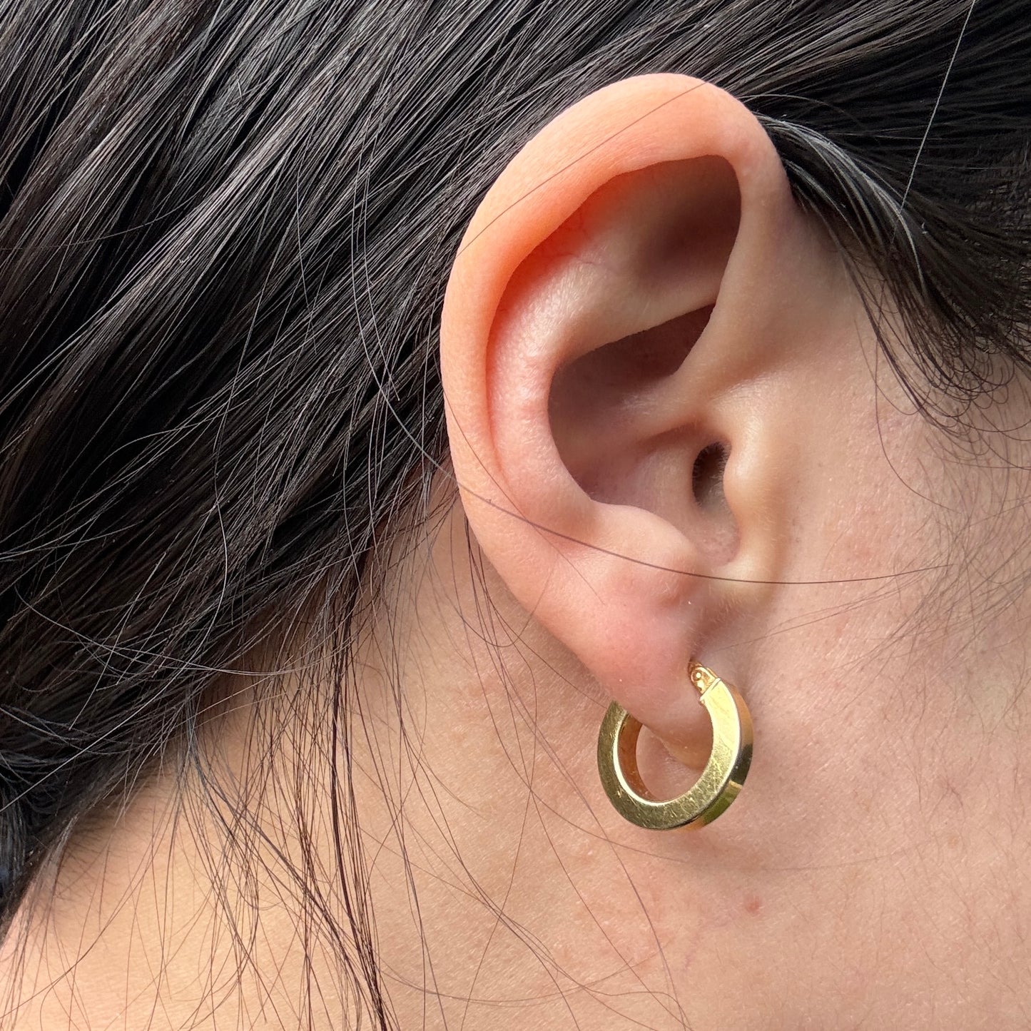 Vintage Italian 9ct yellow gold hoop earrings