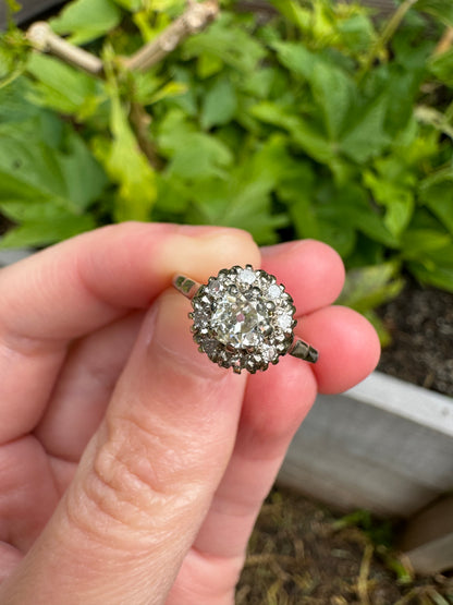 Vintage 18ct white gold 0.75ct TCW old mine cut diamond cluster ring