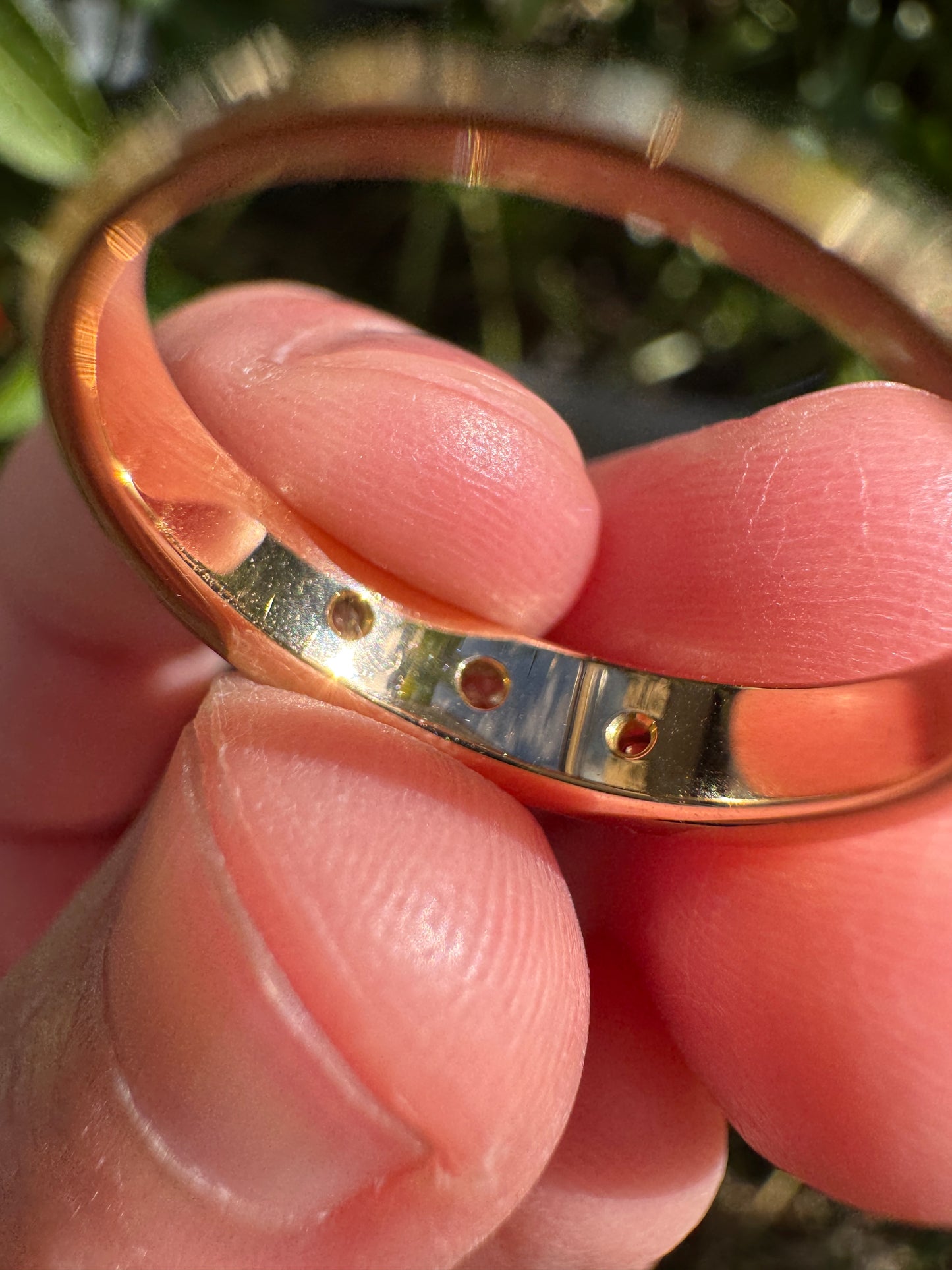 Antique 18ct yellow gold three stone old mine cut diamond starset gypsy ring