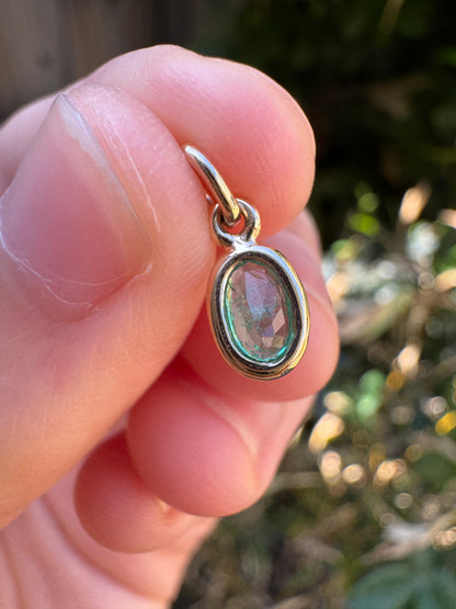 Custom handmade 9ct yellow gold 0.25ct natural emerald bezel set pendant