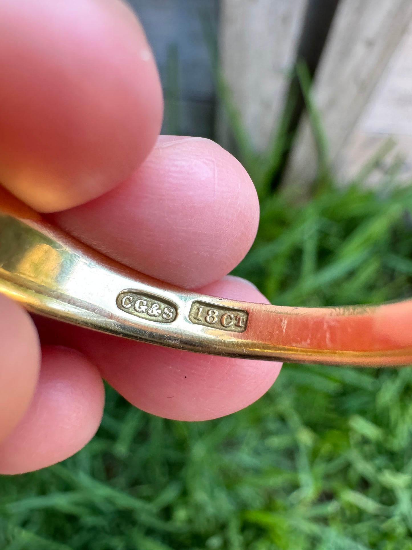 Vintage 18ct yellow gold 0.15ct old European cut diamond gypsy ring