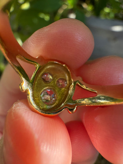 Antique Edwardian 18ct yellow gold three stone 0.3ct TCW old mine cut diamond split shank signet ring