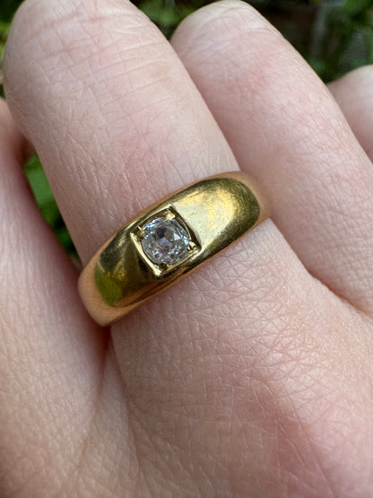 Vintage 18ct yellow gold 0.2ct old mine cut diamond gypsy ring
