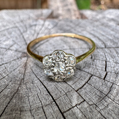 Vintage 18ct yellow gold 0.2ct TCW old mine cut diamond daisy cluster ring