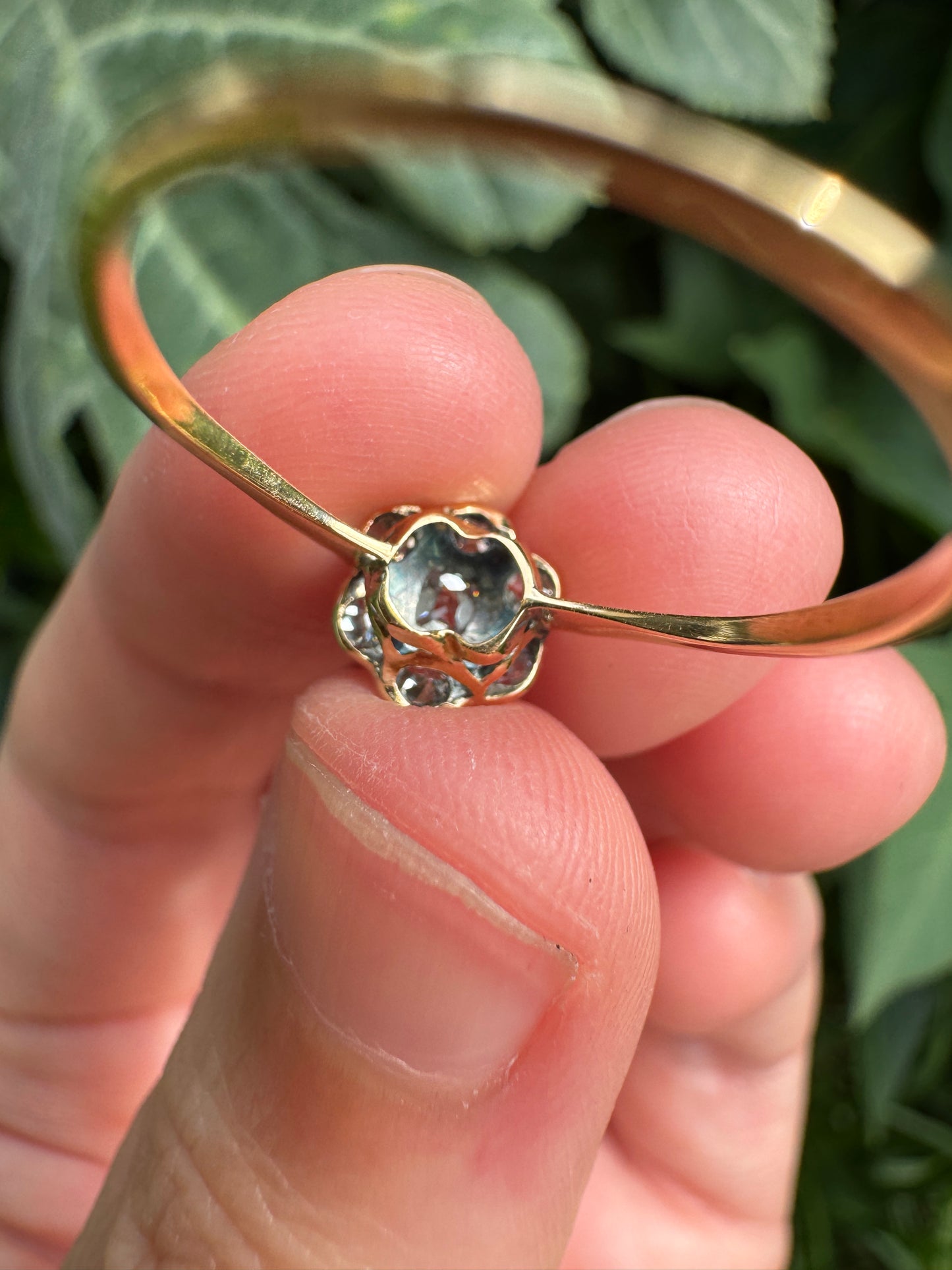 Vintage 18ct yellow gold 0.2ct TCW old mine cut diamond daisy cluster ring