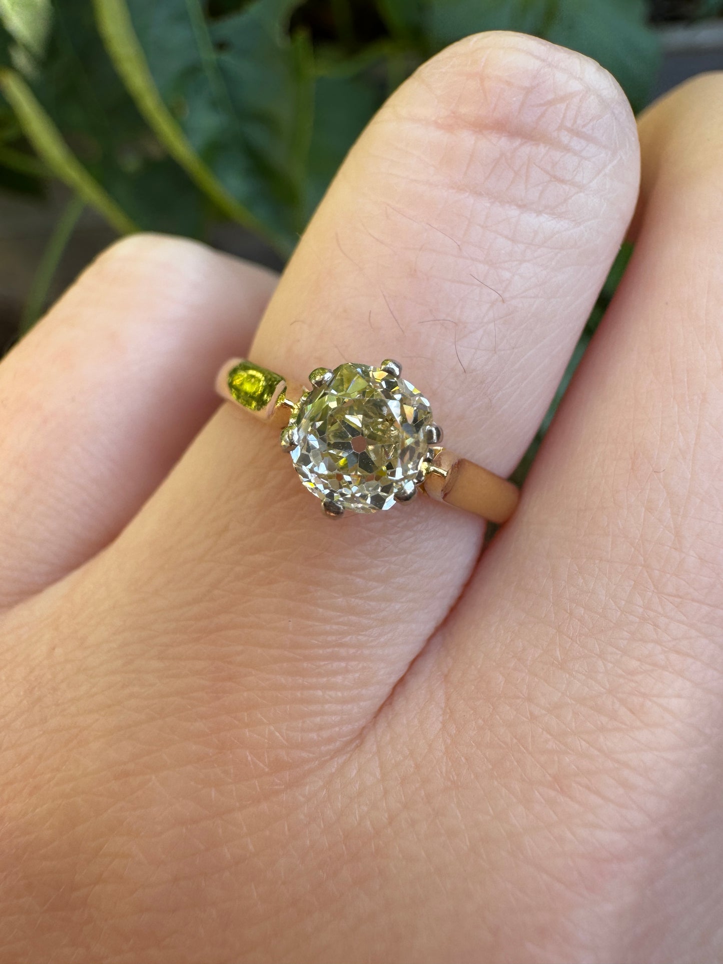 Vintage 18ct yellow gold 0.98ct old mine cut diamond solitaire ring