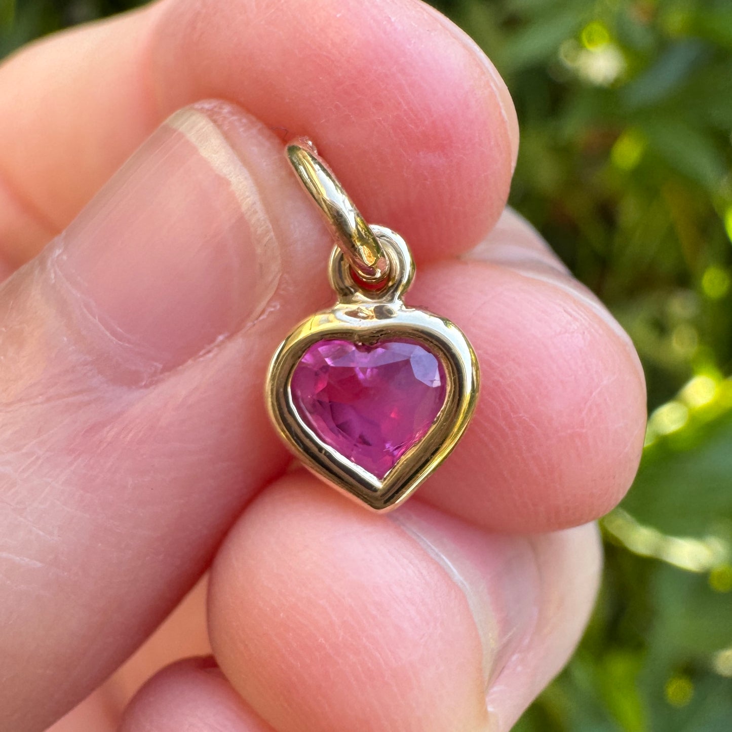Custom 9ct yellow gold 0.56ct pink sapphire heart bezel set pendant