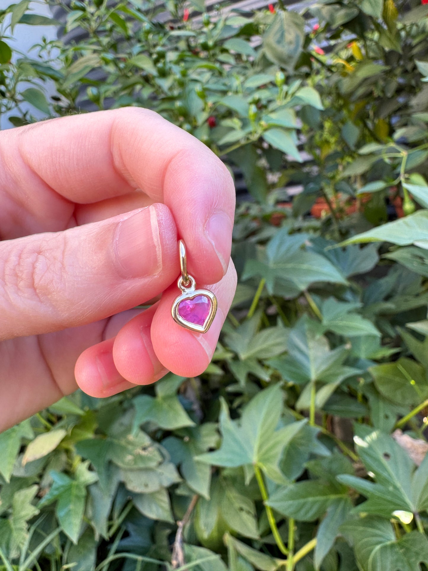 Custom 9ct yellow gold 0.56ct pink sapphire heart bezel set pendant