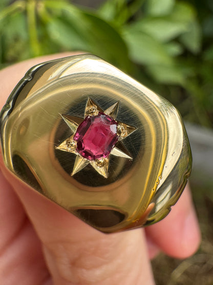 Vintage 9ct yellow gold 0.17ct natural ruby starset signet ring